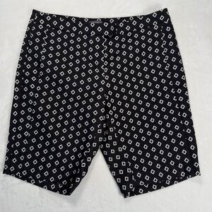 Vince Camuto Classic Shorts Size 8